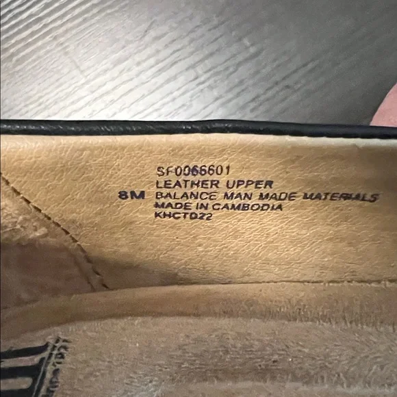 Sofft Black Leather Comfort Round Toe Heels Pumps 8M - Picture 8 of 8